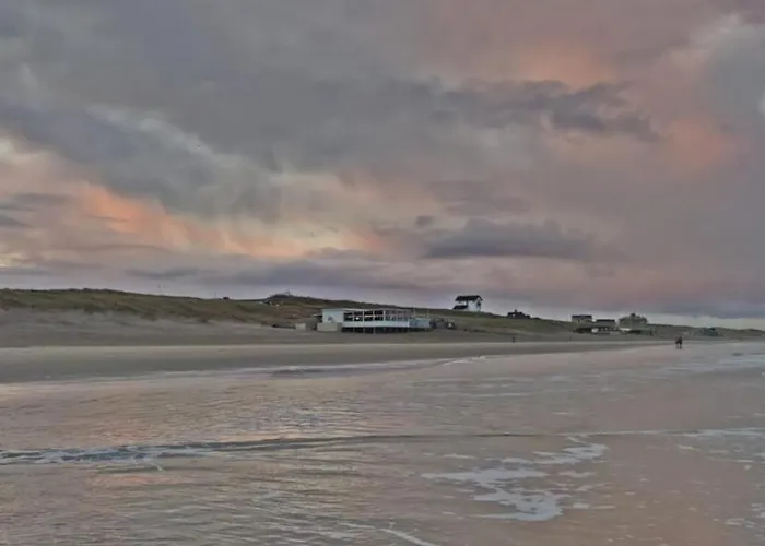 Hotelhuisje #c Дом отдыха