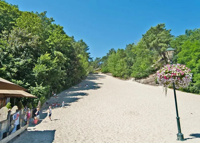 Hotelhuisje #c Дом отдыха *